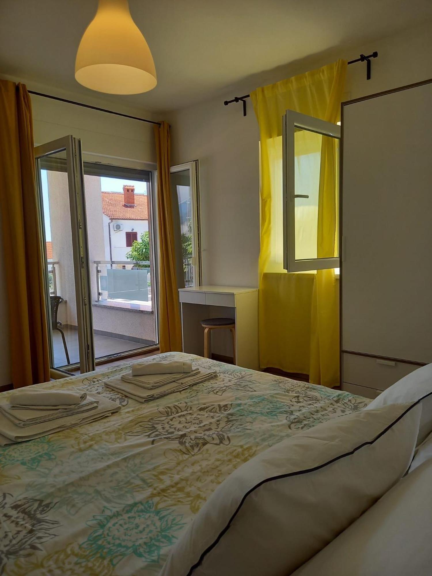 Apartments Stella Krk Town Zewnętrze zdjęcie